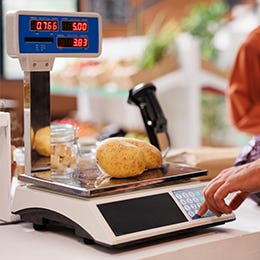 Balances commerce